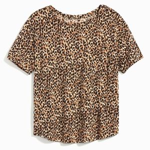 💚💲4/$20 Old Navy Leopard Print T-Shirt Tee Top, Small 4/6 Women's.
